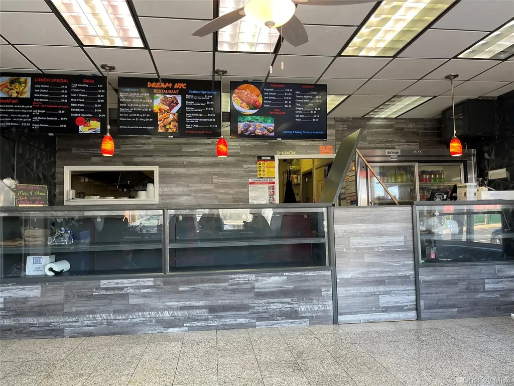 77-02 164th Street Fresh Meadows NY 11366