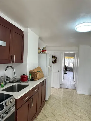 77-02 164th Street Fresh Meadows NY 11366