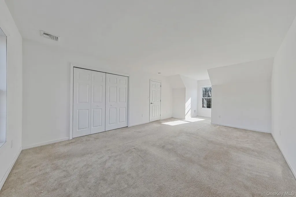 4 Danamarie Lane East Patchogue NY 11772
