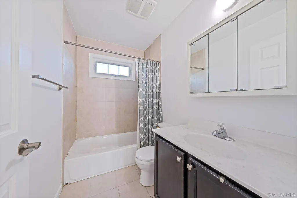 4 Danamarie Lane East Patchogue NY 11772