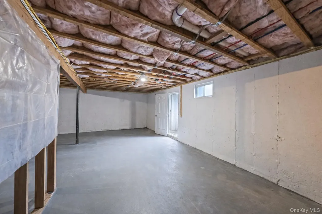 4 Danamarie Lane East Patchogue NY 11772