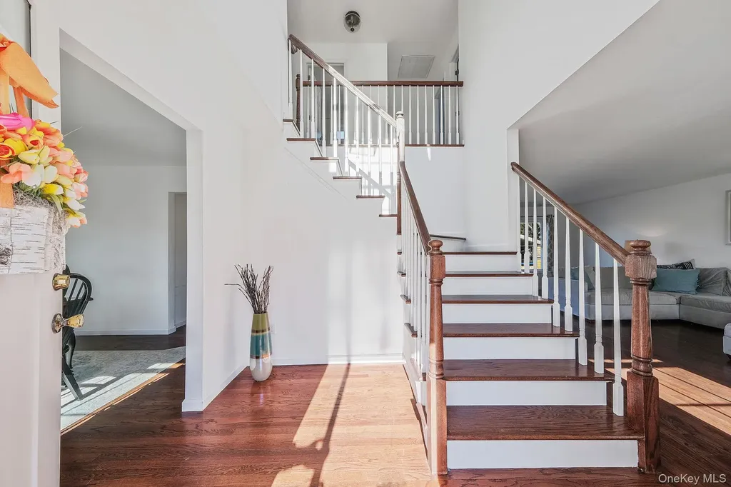 4 Danamarie Lane East Patchogue NY 11772