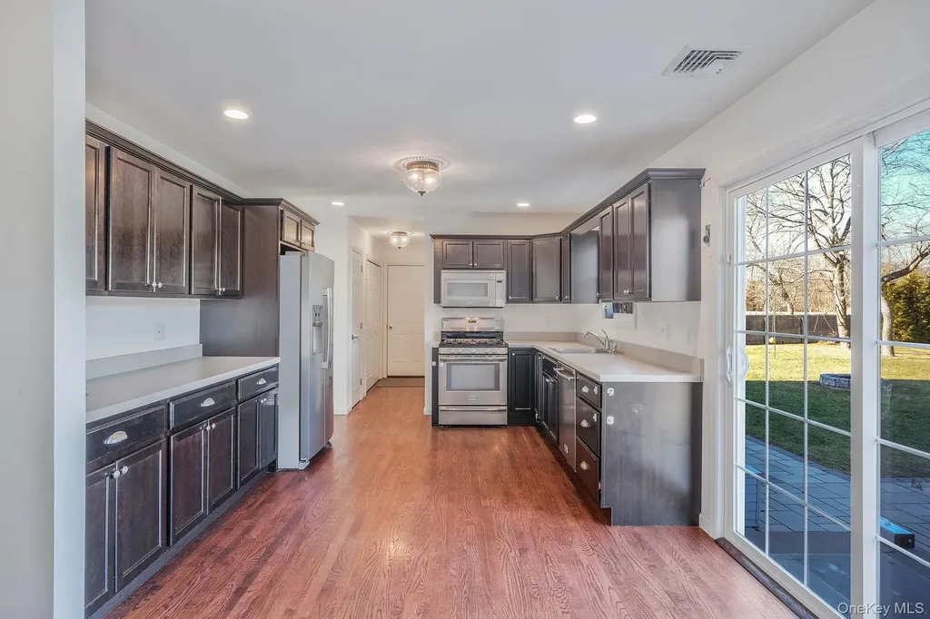4 Danamarie Lane East Patchogue NY 11772