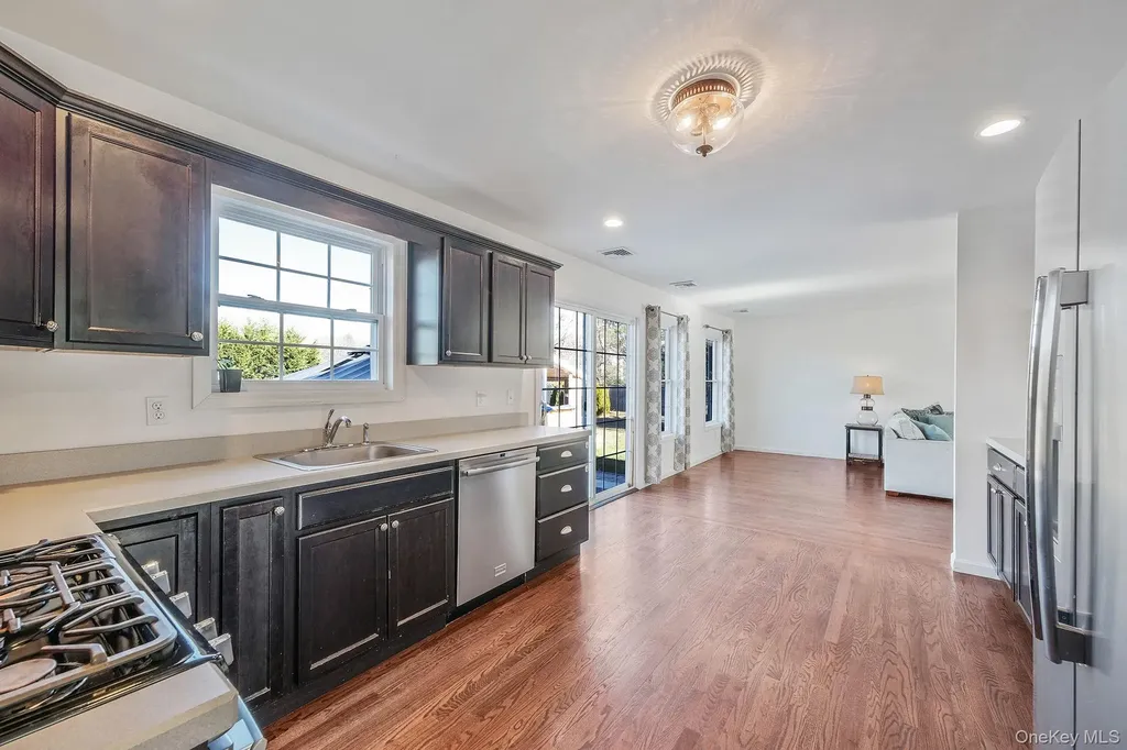 4 Danamarie Lane East Patchogue NY 11772