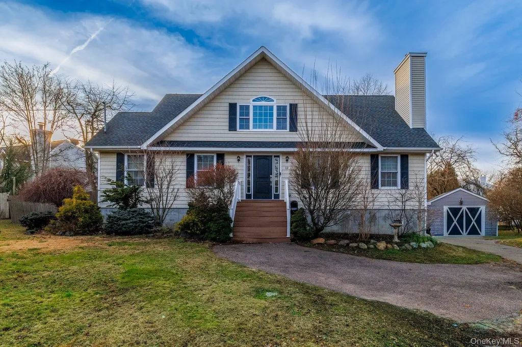 12 Summit Street East Patchogue NY 11772