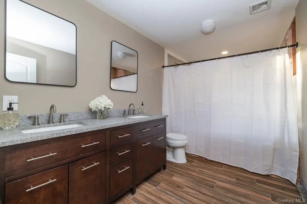12 Summit Street East Patchogue NY 11772