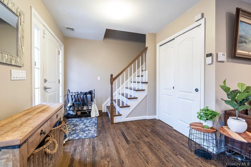 12 Summit Street East Patchogue NY 11772