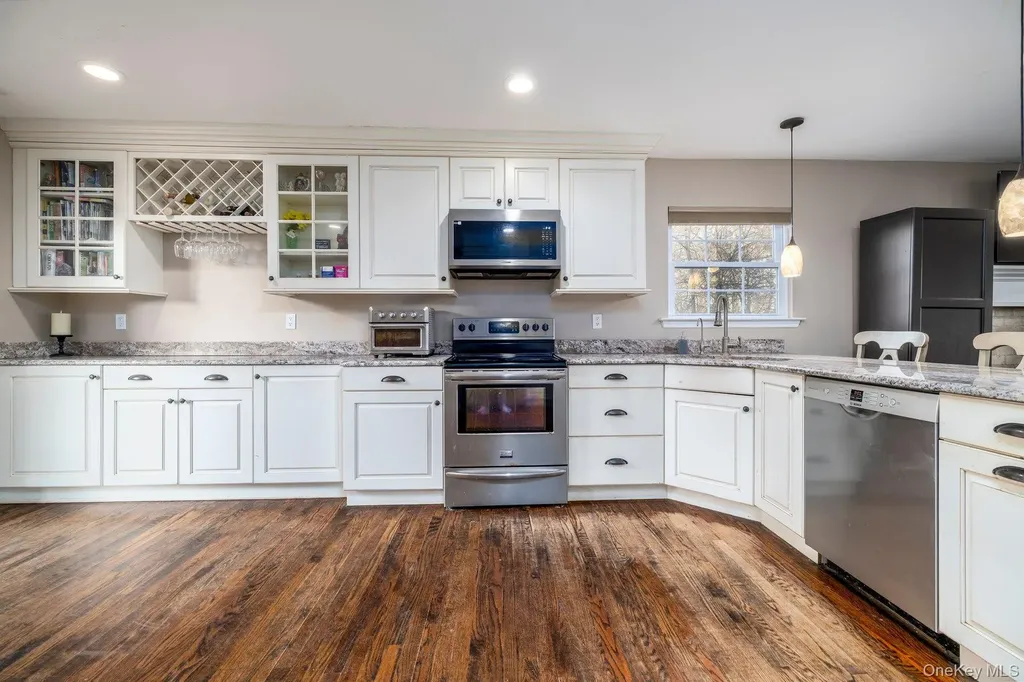 12 Summit Street East Patchogue NY 11772