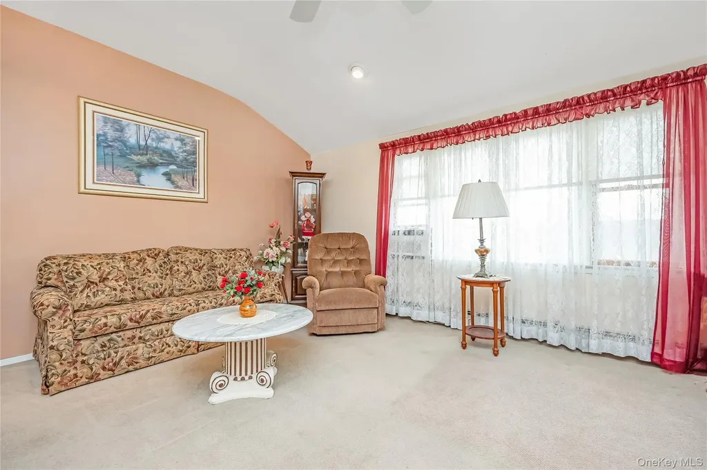 49 Amherst Drive Massapequa NY 11758