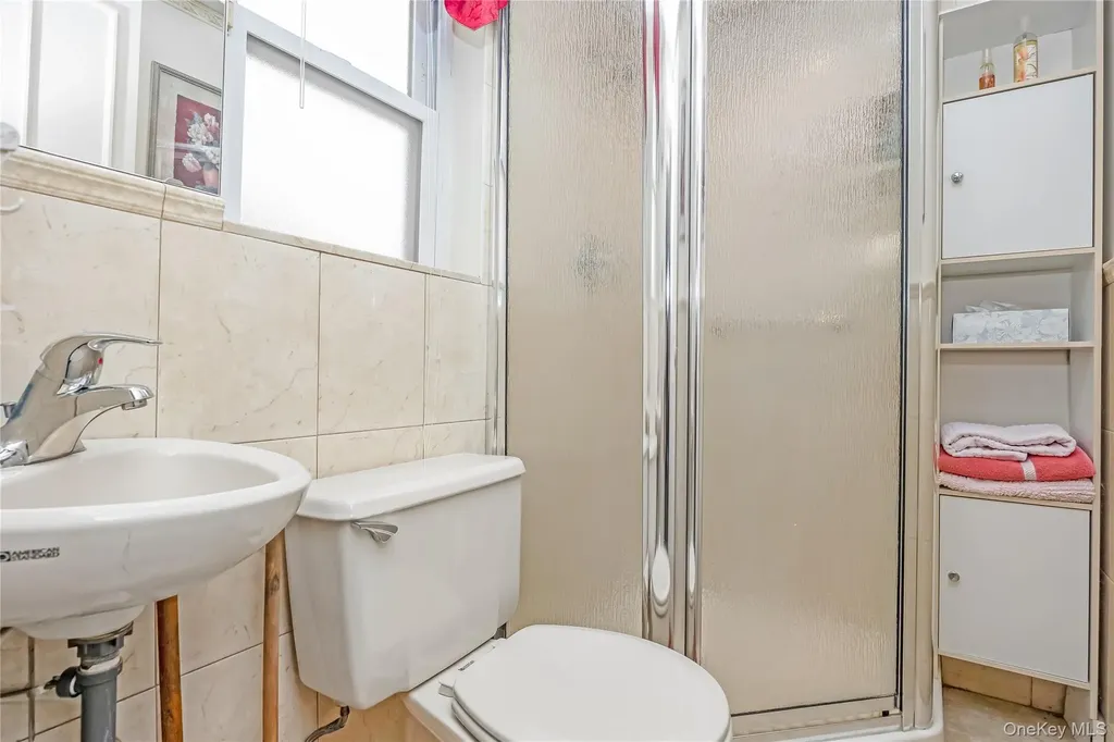 49 Amherst Drive Massapequa NY 11758
