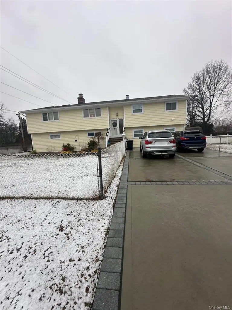 1 Huron Drive Bay Shore NY 11706
