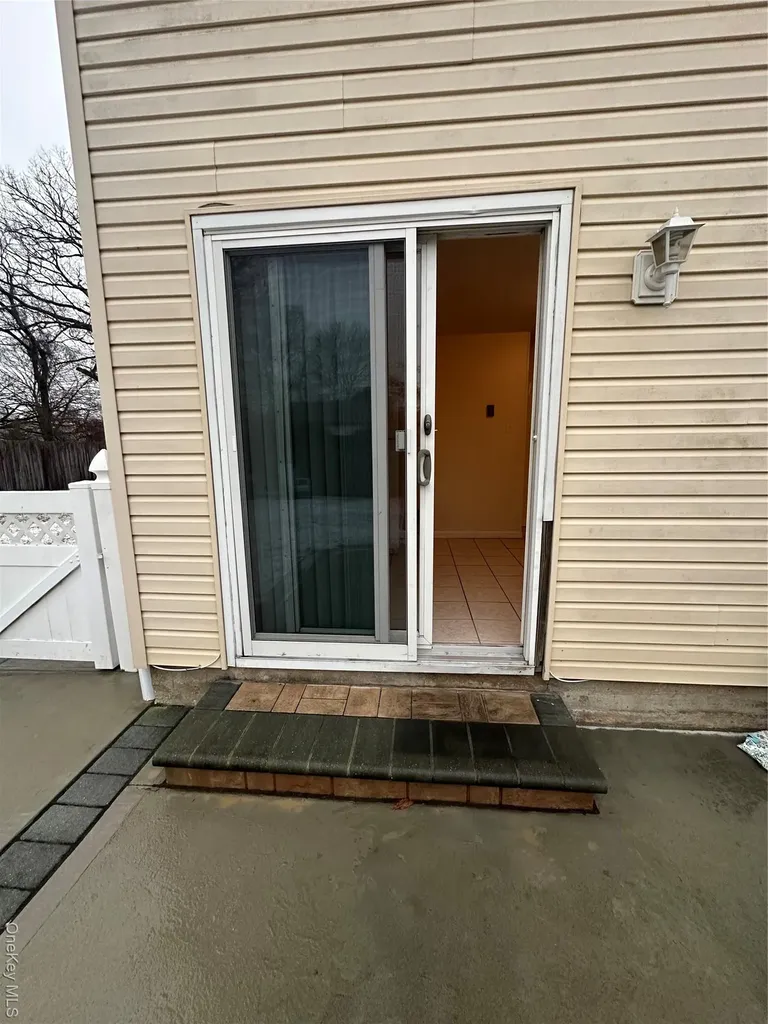 1 Huron Drive Bay Shore NY 11706