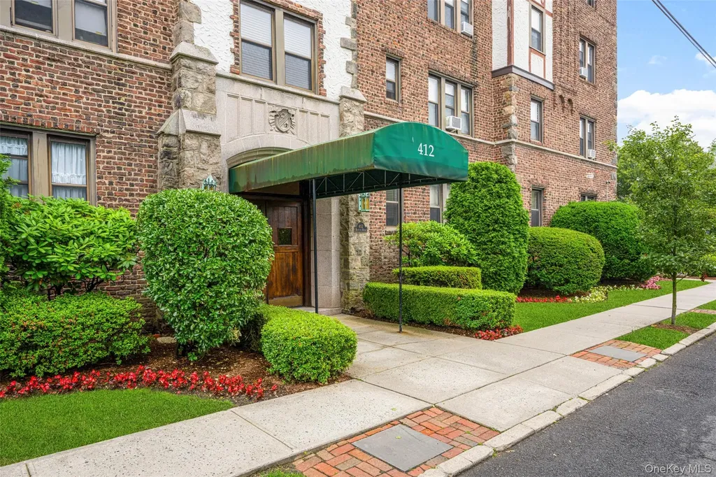 412 Munro Avenue Mamaroneck NY 10543