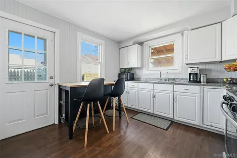 12 Charles Street Bay Shore NY 11706