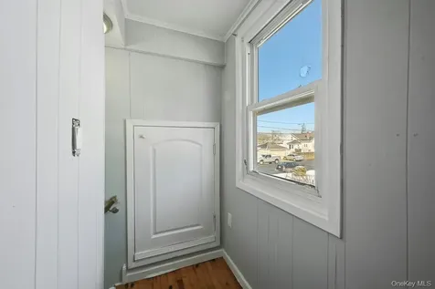 12 Charles Street Bay Shore NY 11706