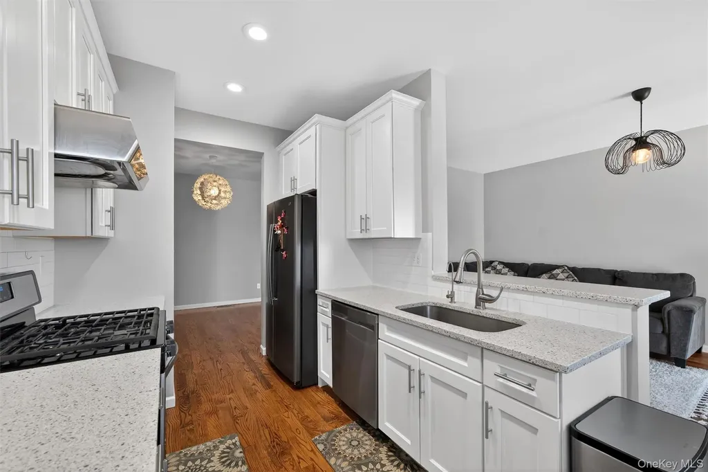 37 Pinto Road E Middletown NY 10941