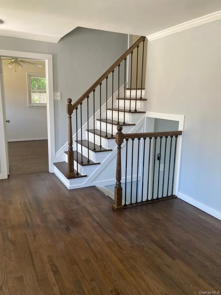 101 48th Street Lindenhurst NY 11757