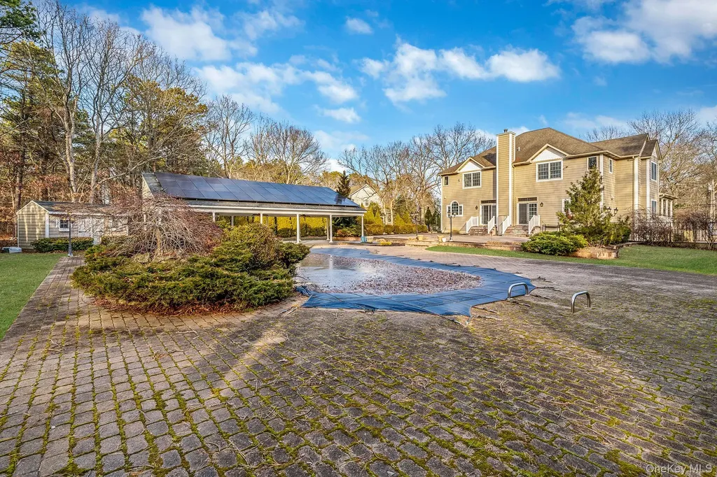 44 E Margin Road Ridge NY 11961