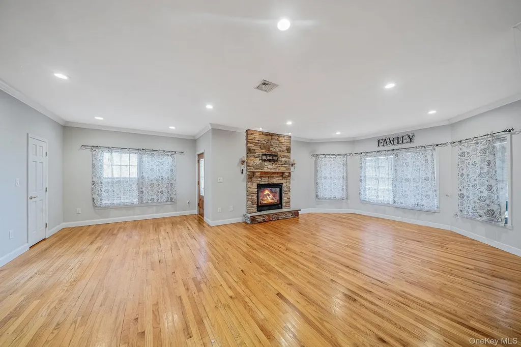 44 E Margin Road Ridge NY 11961
