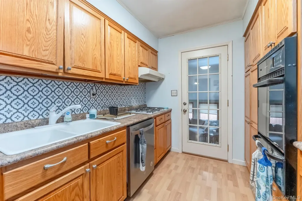 3 Cedar Lane Saugerties NY 12477