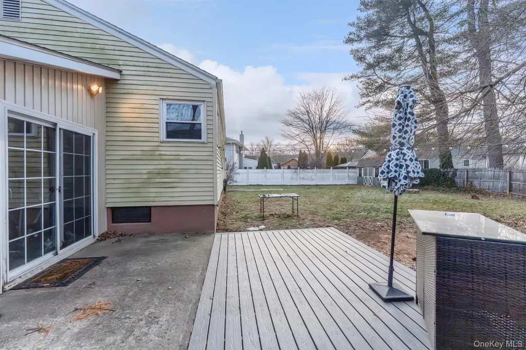 3 Cedar Lane Saugerties NY 12477