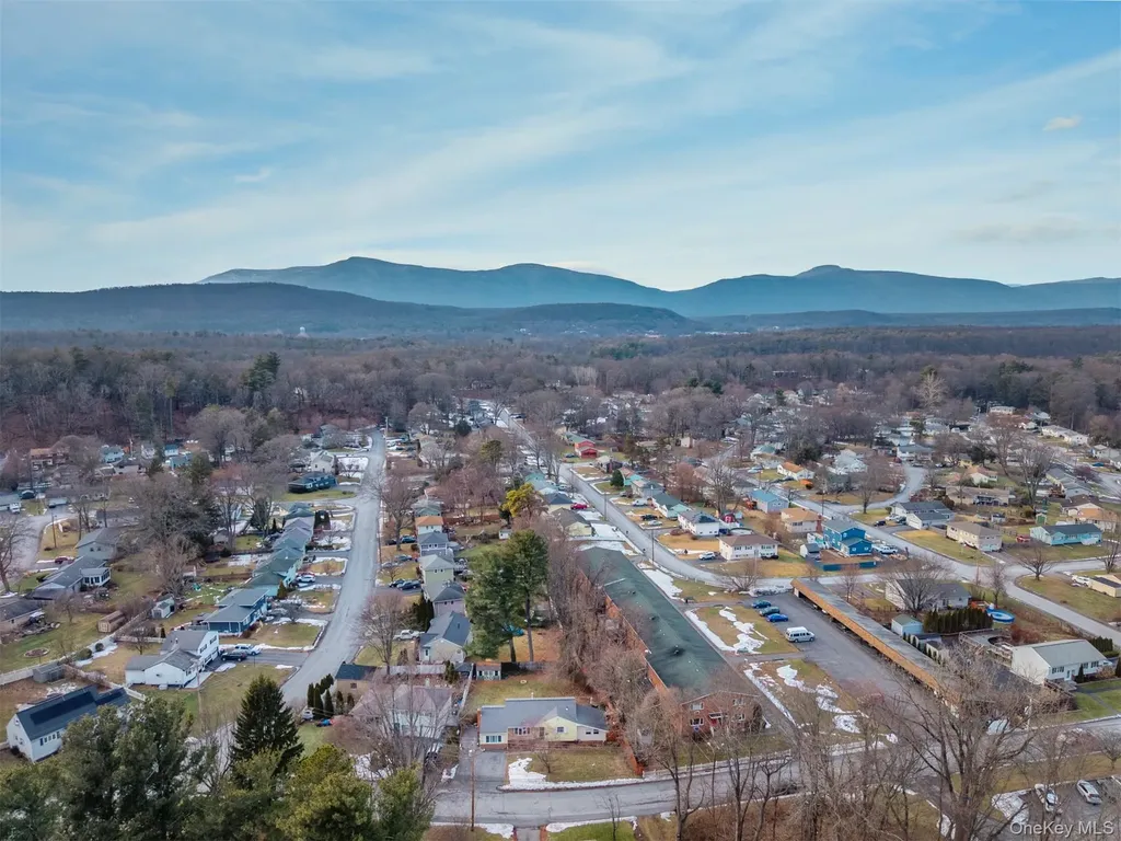 3 Cedar Lane Saugerties NY 12477