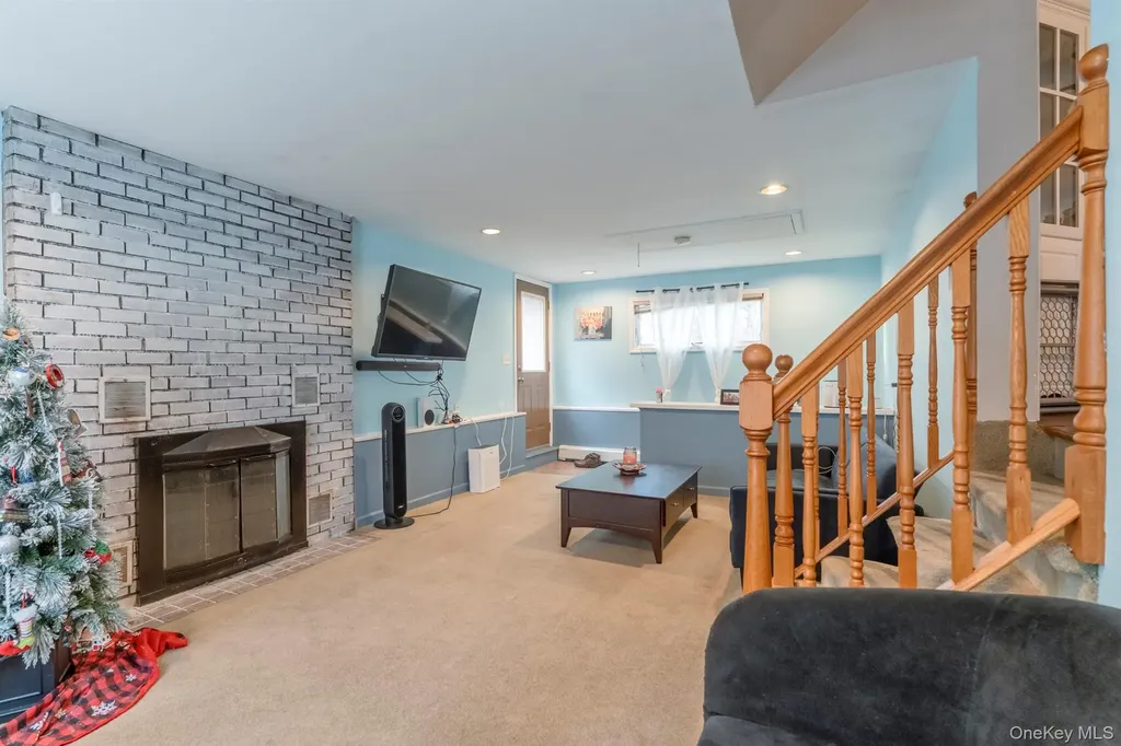 3 Cedar Lane Saugerties NY 12477