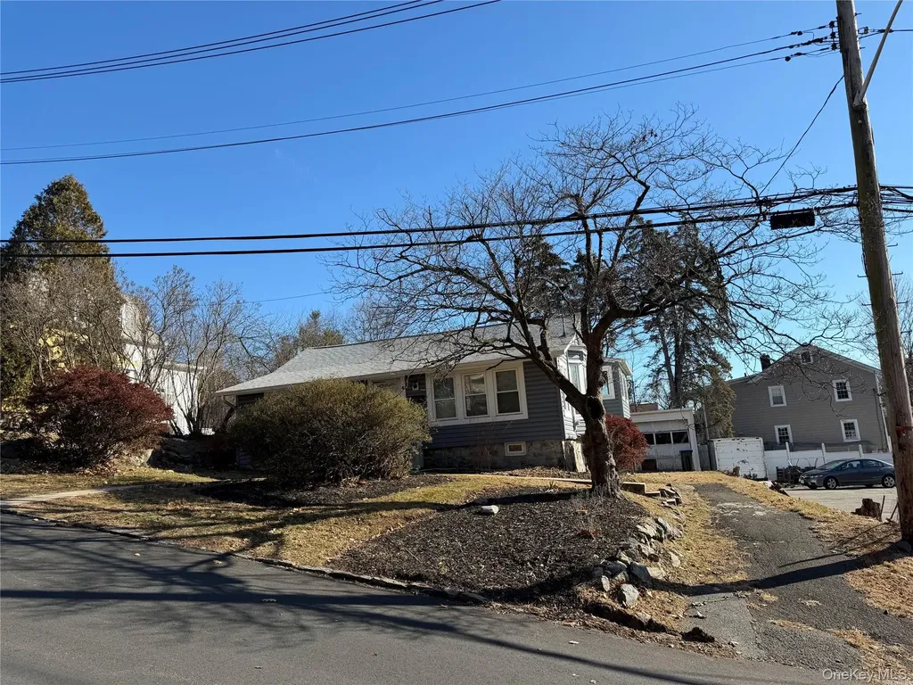 8 Maple Avenue Tarrytown NY 10591