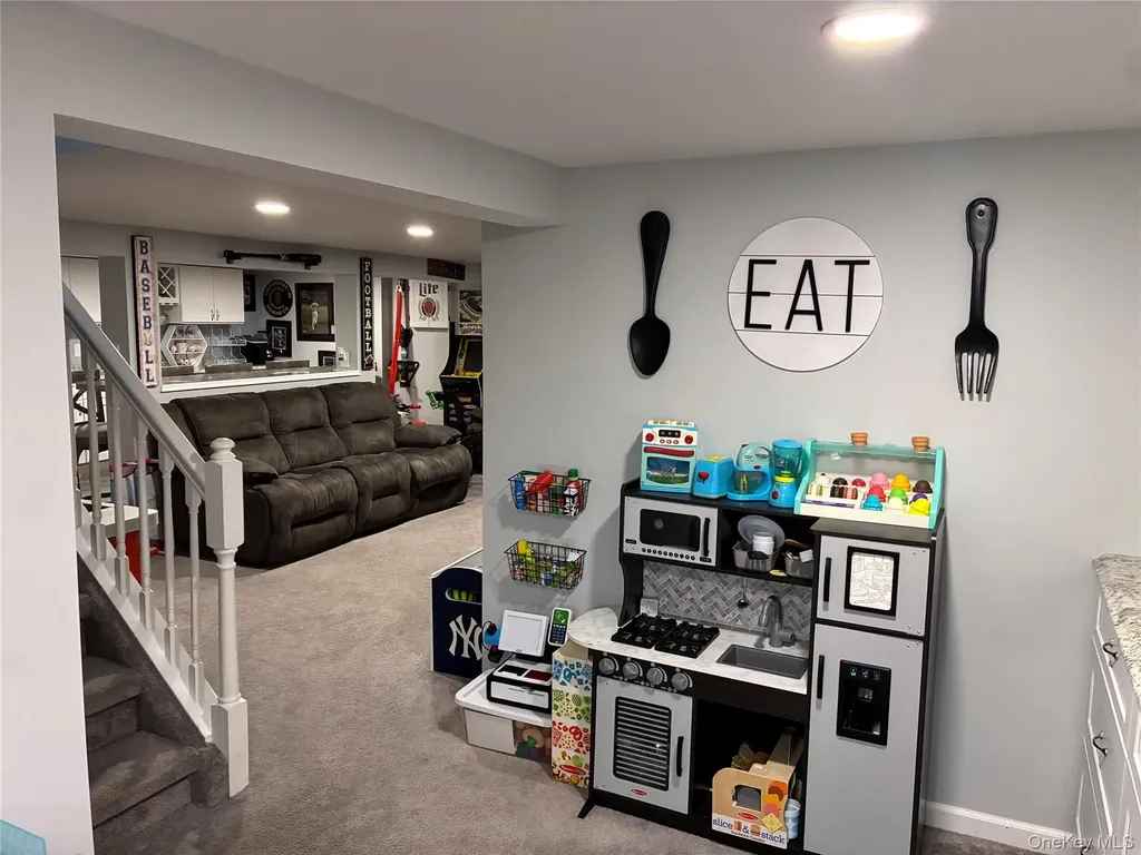 34 Beach Street West Islip NY 11795