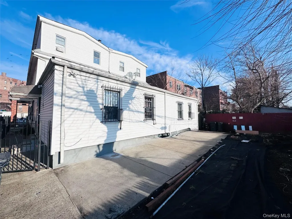 9206 43rd Avenue Elmhurst NY 11373