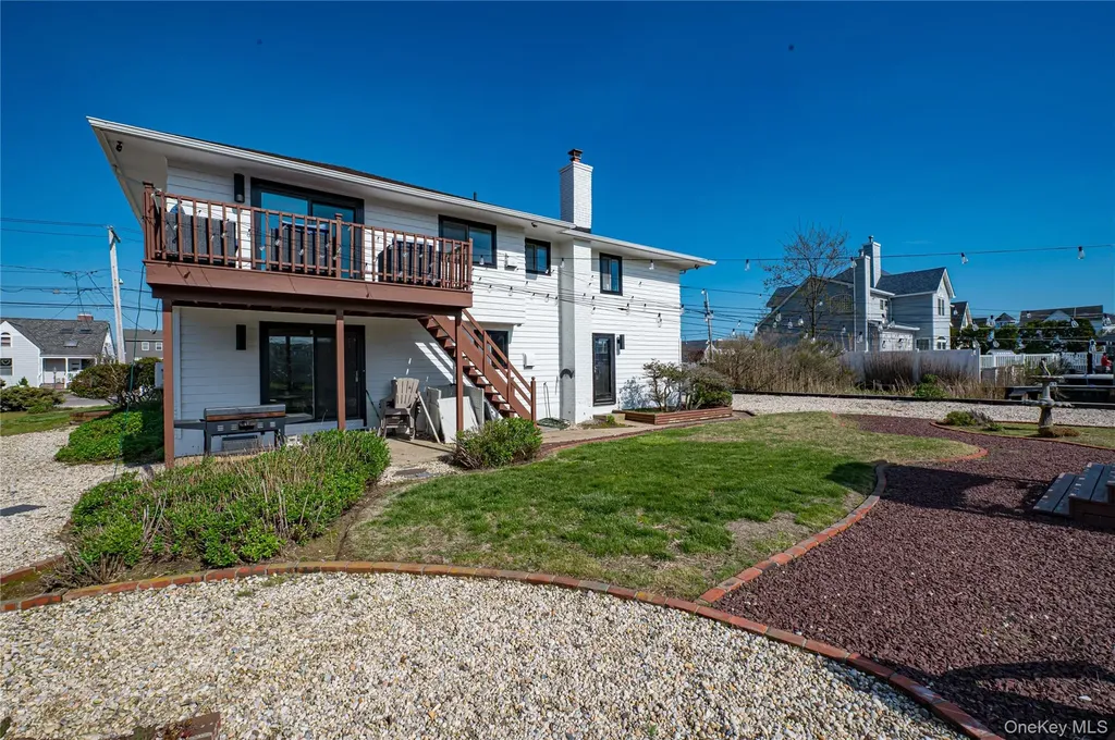 230 Sequams Lane Center West Islip NY 11795