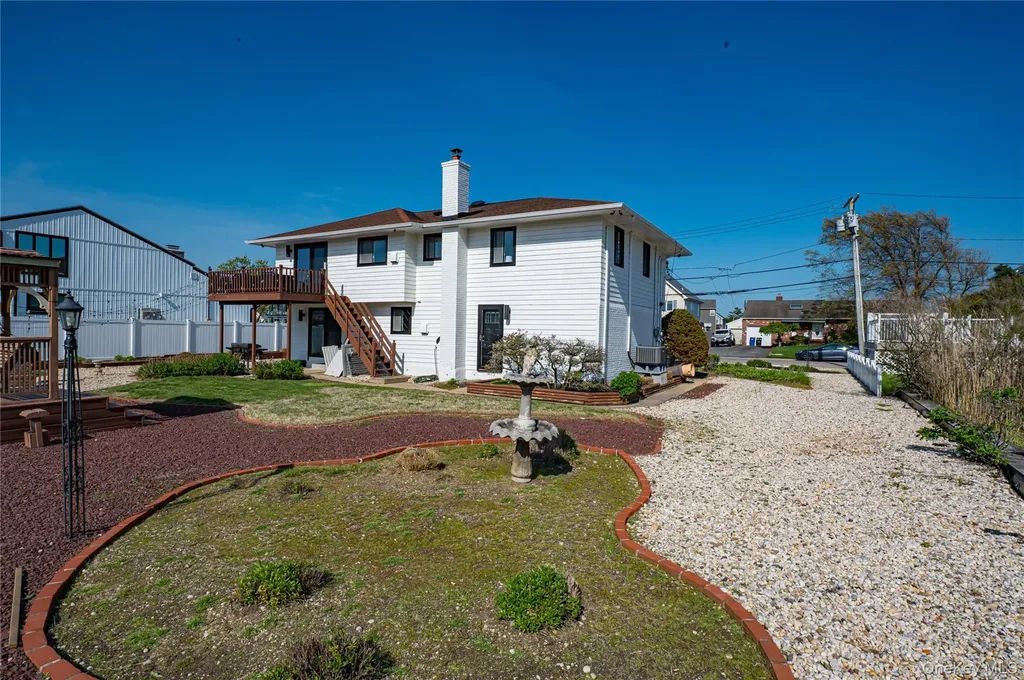 230 Sequams Lane Center West Islip NY 11795