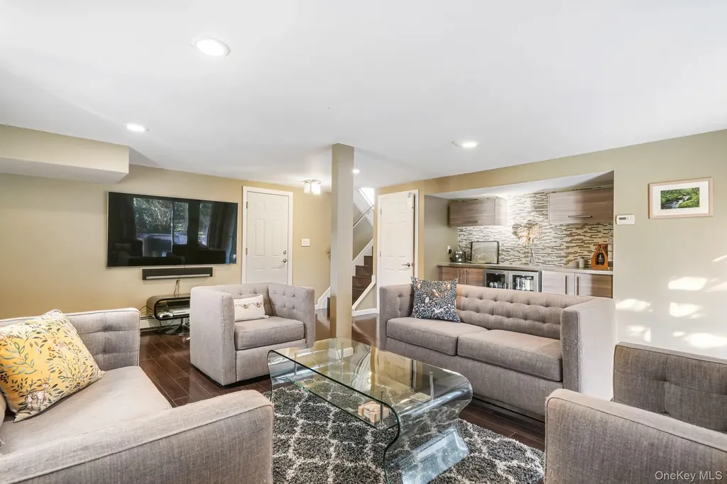 164 Drisler Avenue White Plains NY 10607