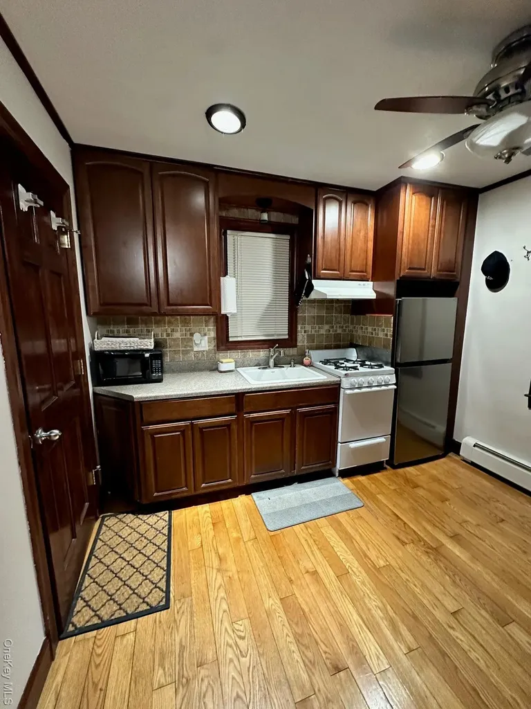 2576 Parkview Place Baldwin NY 11510