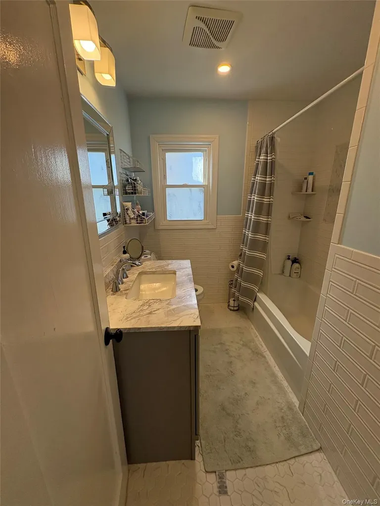 55 Dosoris Lane Glen Cove NY 11542