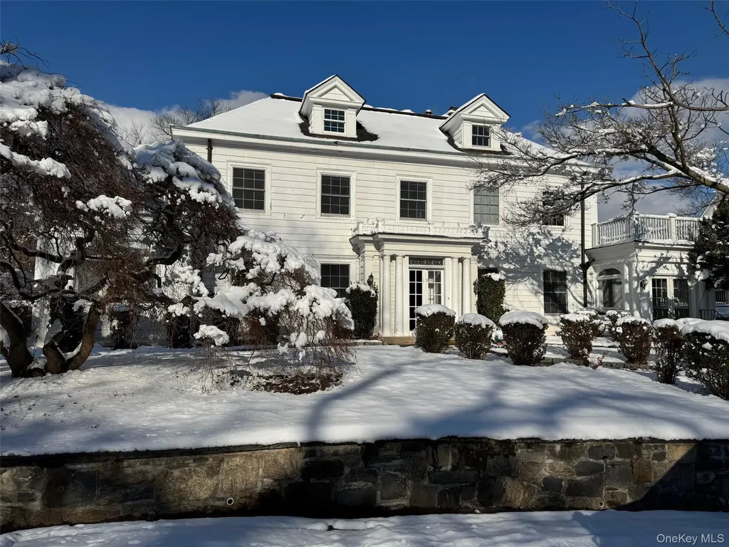 19 Lanark Road Yonkers NY 10705