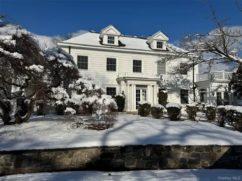 19 Lanark Road Yonkers NY 10705