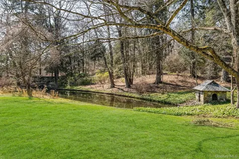 549 Croton Lake Road Bedford Corners NY 10549