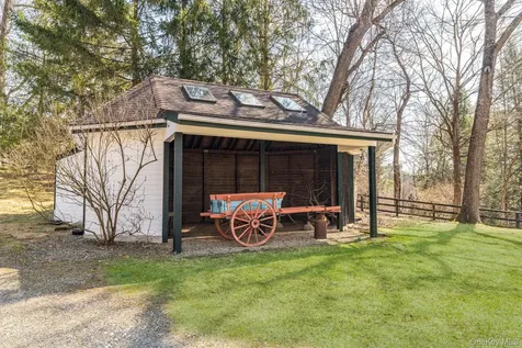 549 Croton Lake Road Bedford Corners NY 10549