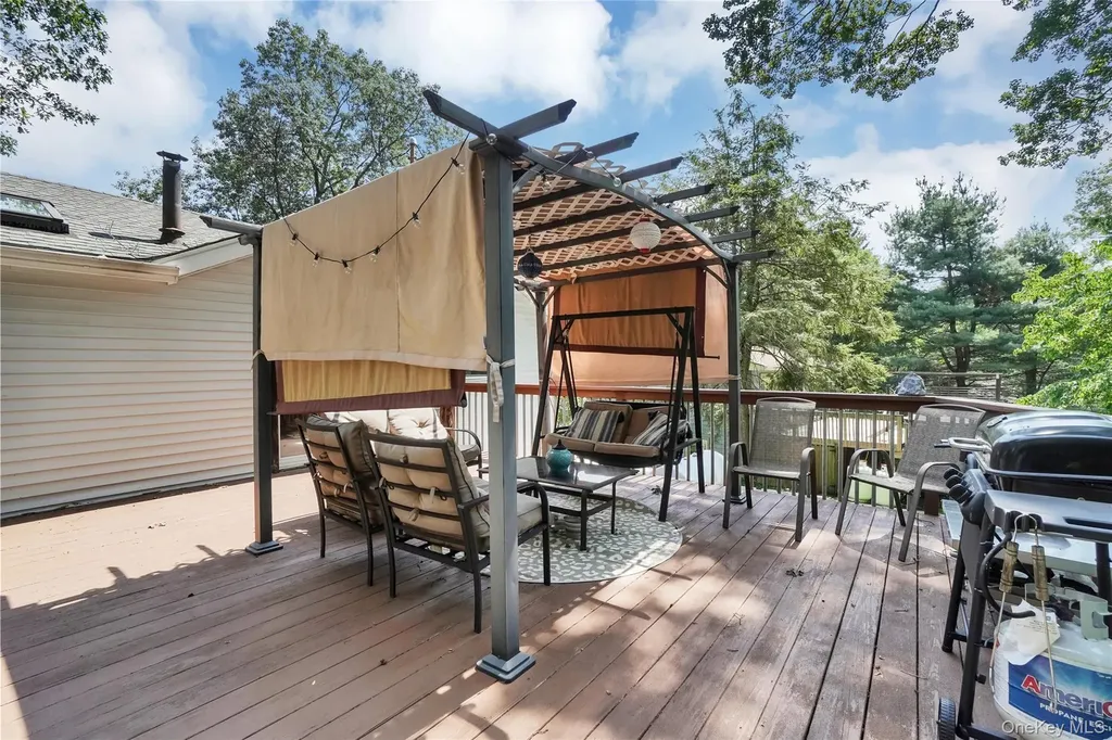 41 Peddler Hill Road Monroe NY 10950