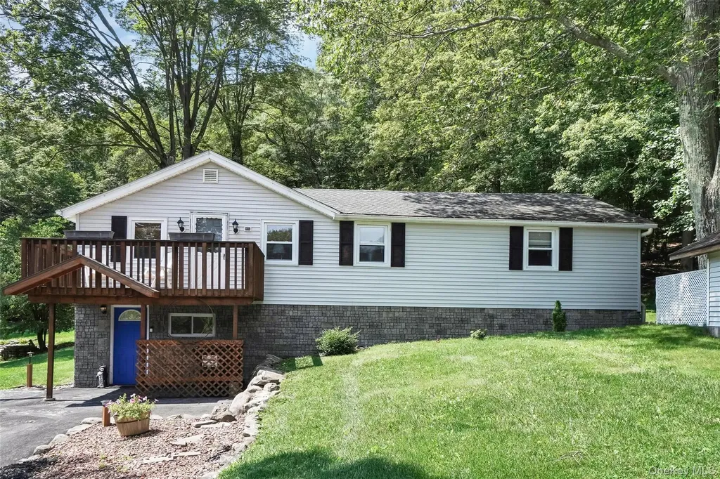 41 Peddler Hill Road Monroe NY 10950