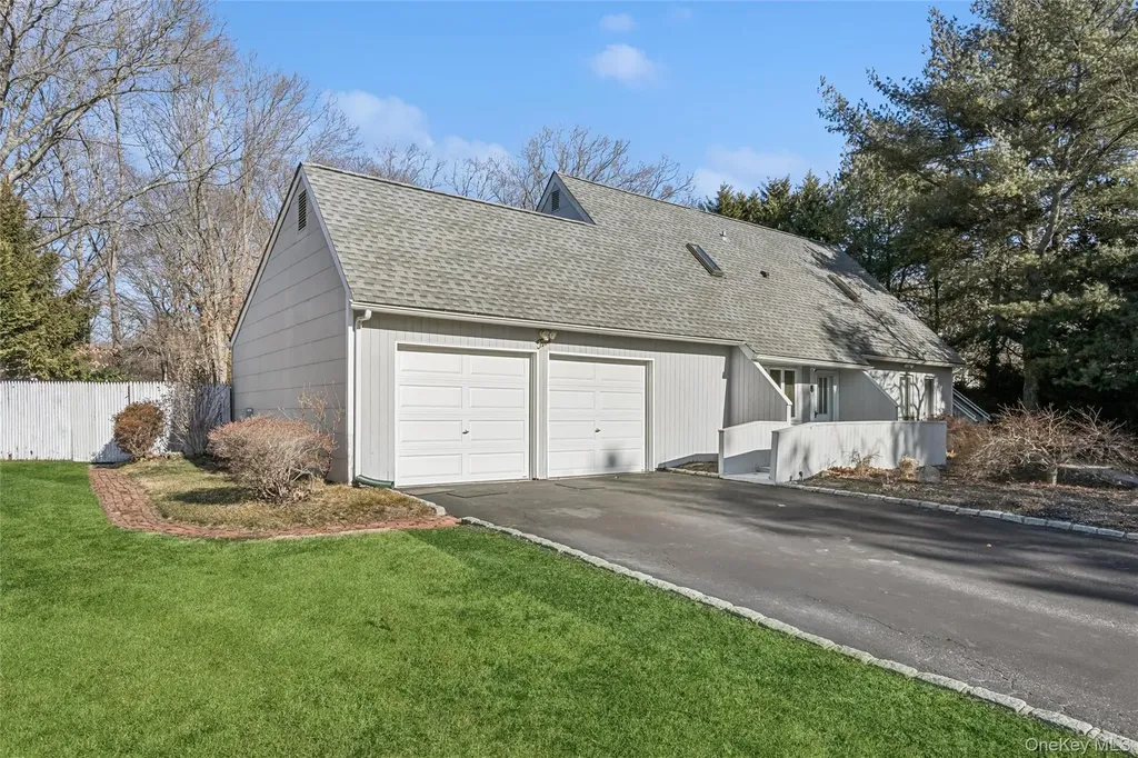 5 Haiti Lane Coram NY 11727