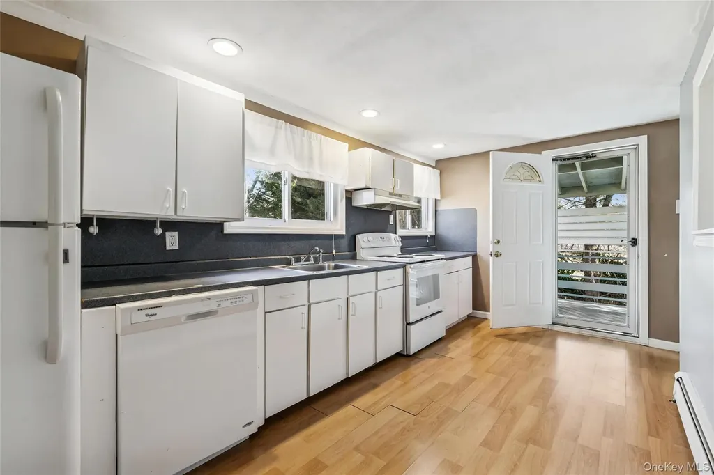 5 Haiti Lane Coram NY 11727