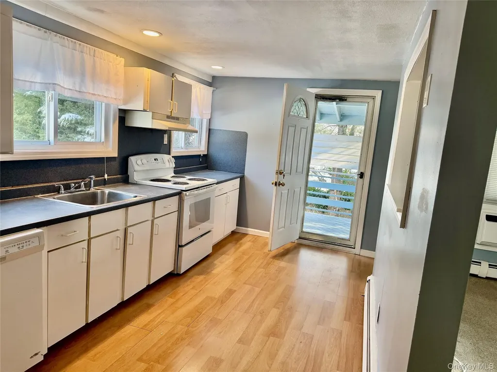 5 Haiti Lane Coram NY 11727