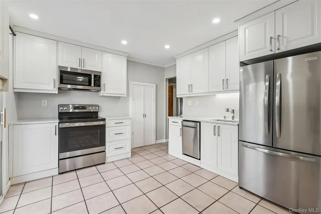 5 Haiti Lane Coram NY 11727