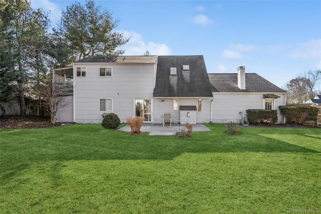 5 Haiti Lane Coram NY 11727
