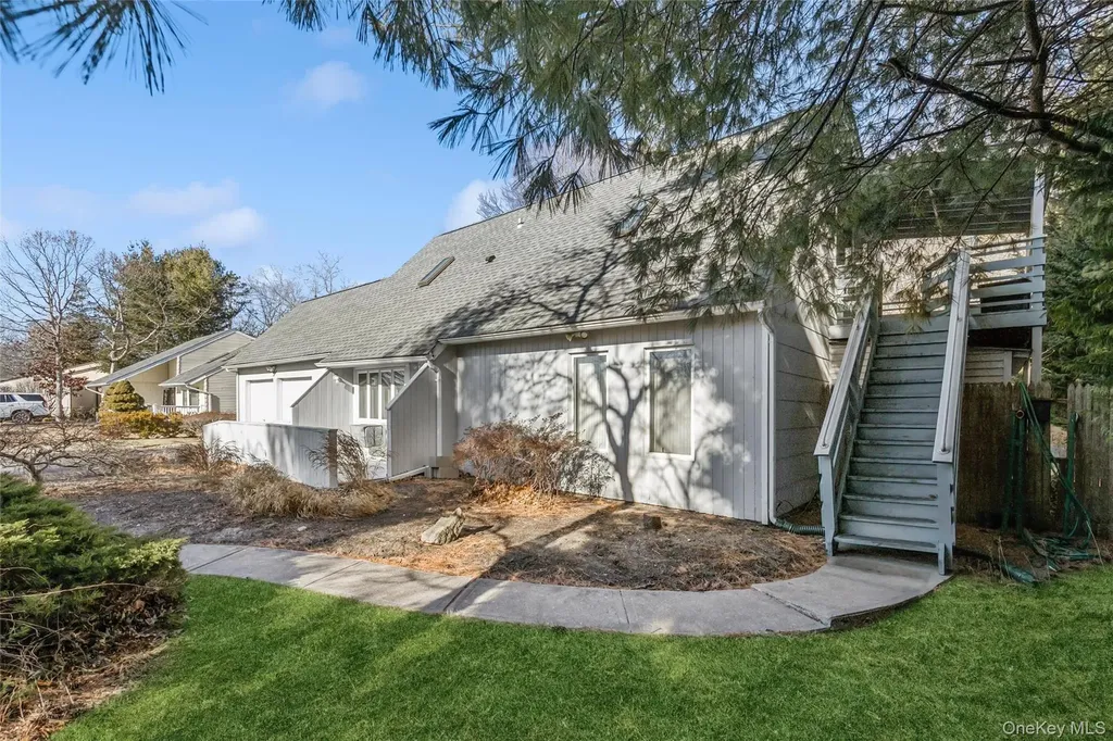 5 Haiti Lane Coram NY 11727