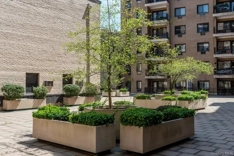 100 E Hartsdale Avenue Hartsdale NY 10530