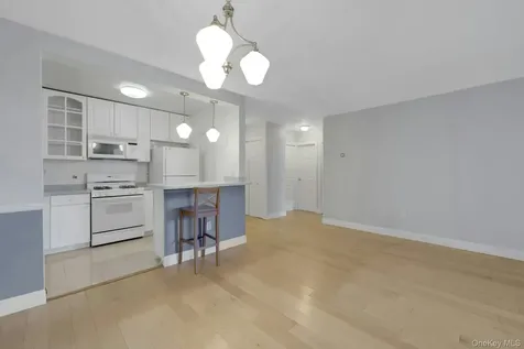 100 E Hartsdale Avenue Hartsdale NY 10530