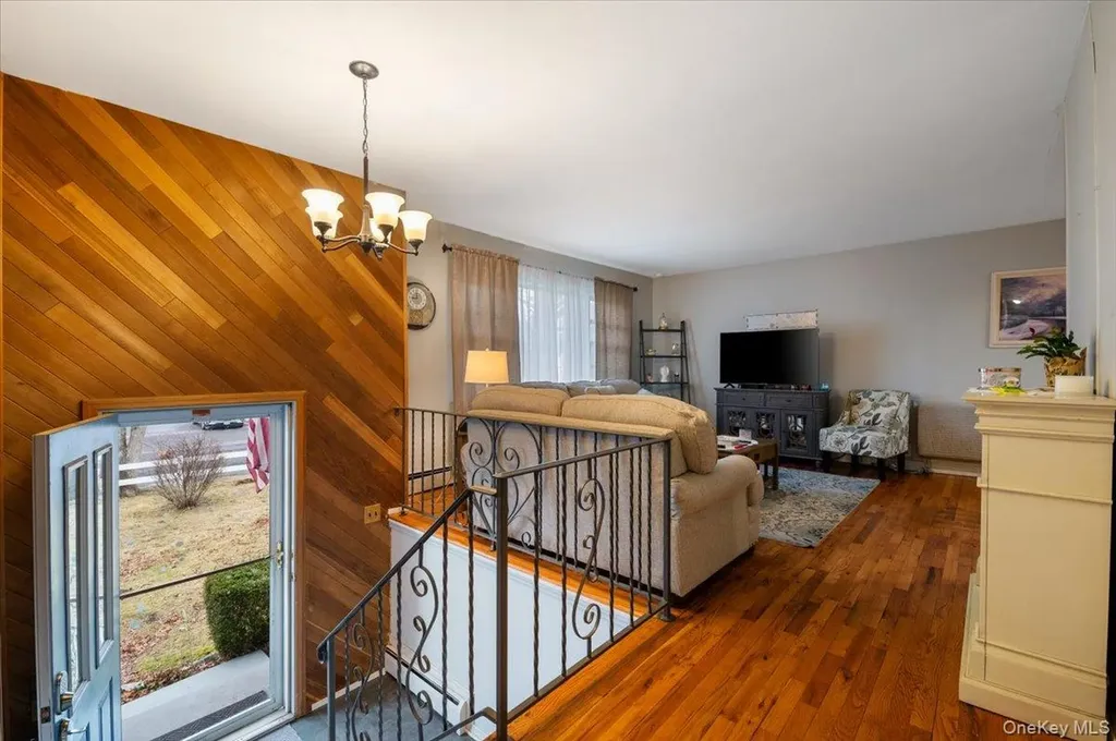 1131 Udall Road Bay Shore NY 11706